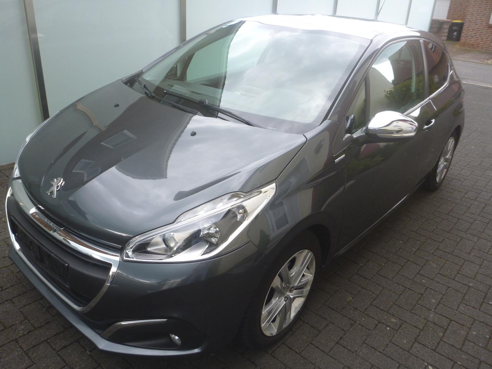 Peugeot 208- PDC- Sitzheizung- Glasdach- 8 Reifen- Klima