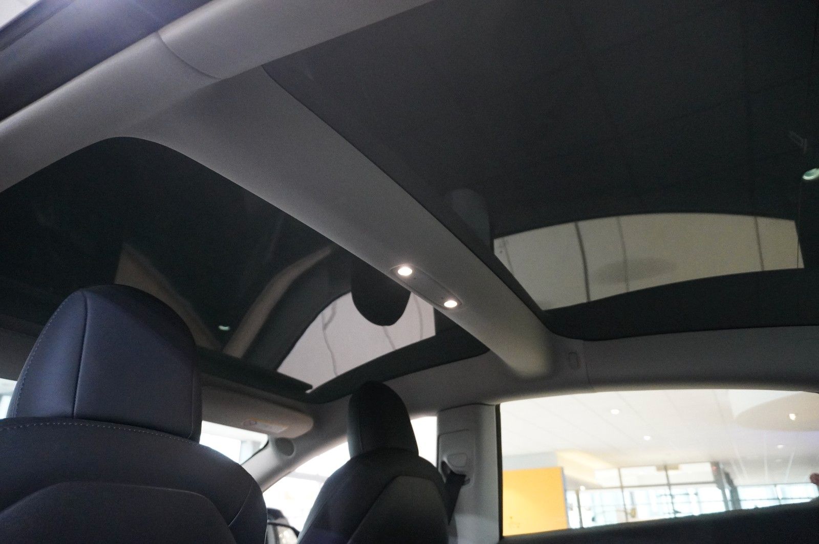 Fahrzeugabbildung Tesla Model 3 LONGRANGE DUAL-MOTOR NAVI/KAMERA/SH/PANO