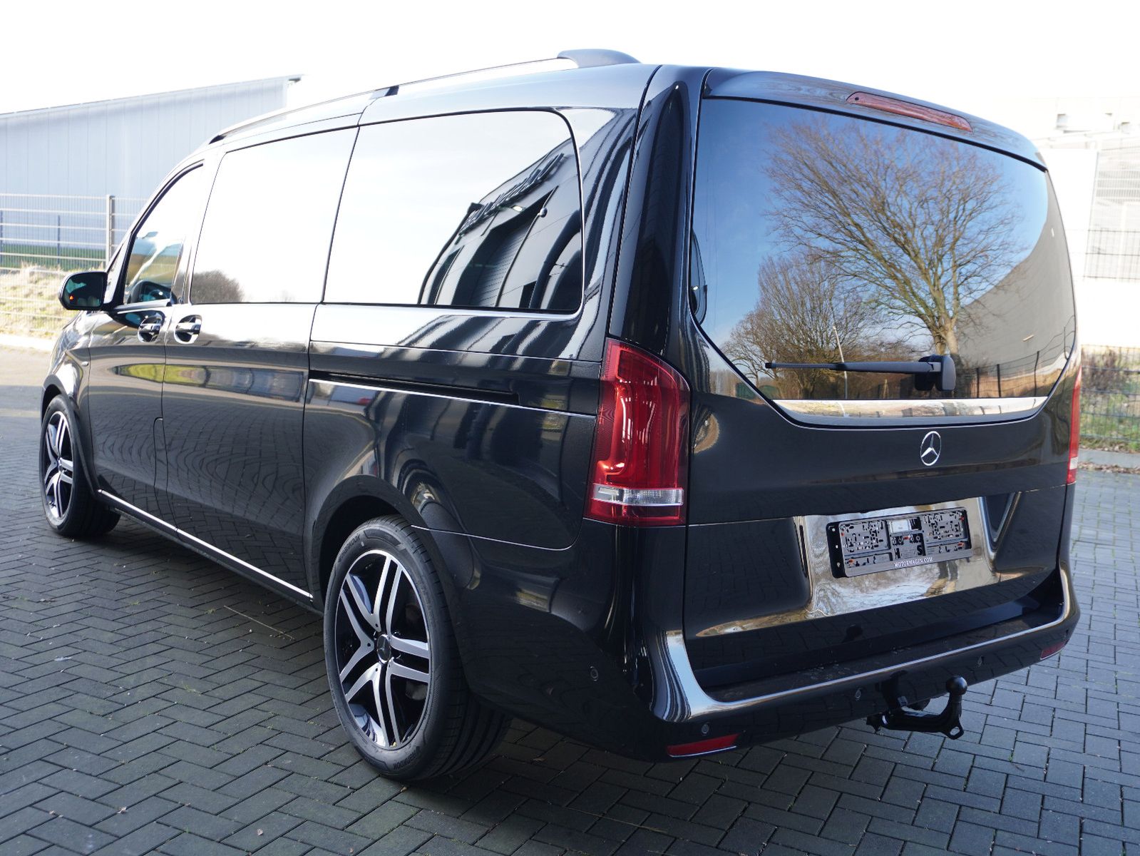 Fahrzeugabbildung Mercedes-Benz V 250 d EXCLUSIVE EDITION