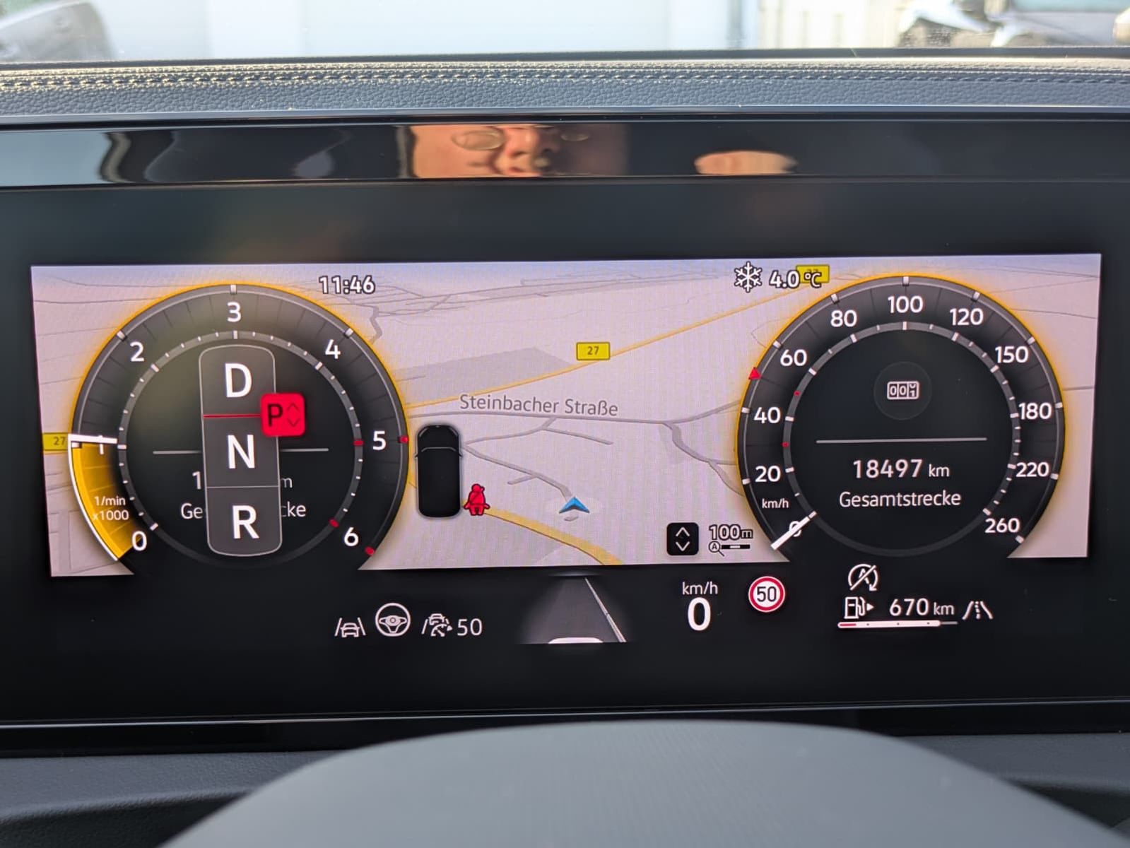 Fahrzeugabbildung Volkswagen Tiguan 2.0 TDI 4M R-Line BLACK*PAN*HK*AHK*MATRIX