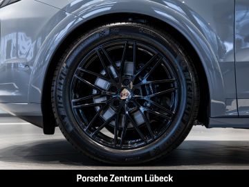 Porsche Cayenne - 11