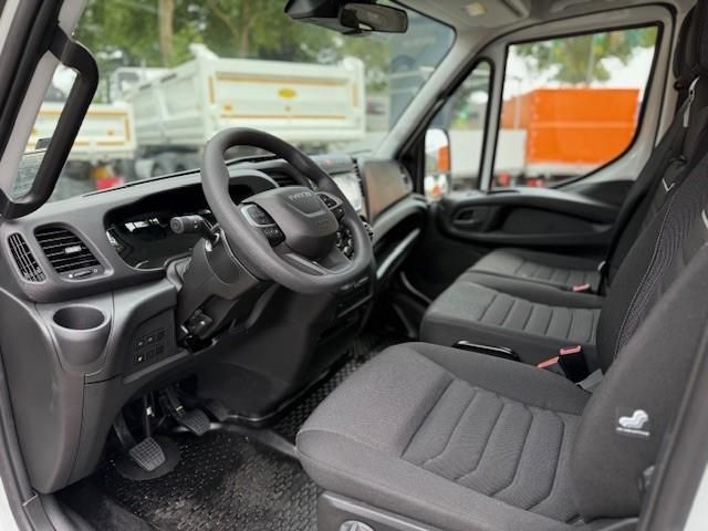 Fahrzeugabbildung Iveco Daily 70C18H D Meiller Dreiseitenkipper