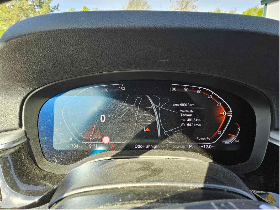 Fahrzeugabbildung BMW 520d T Aut LED/NAVI/ACC/SHZ/VIRTU/RFK/AHK/8Fa