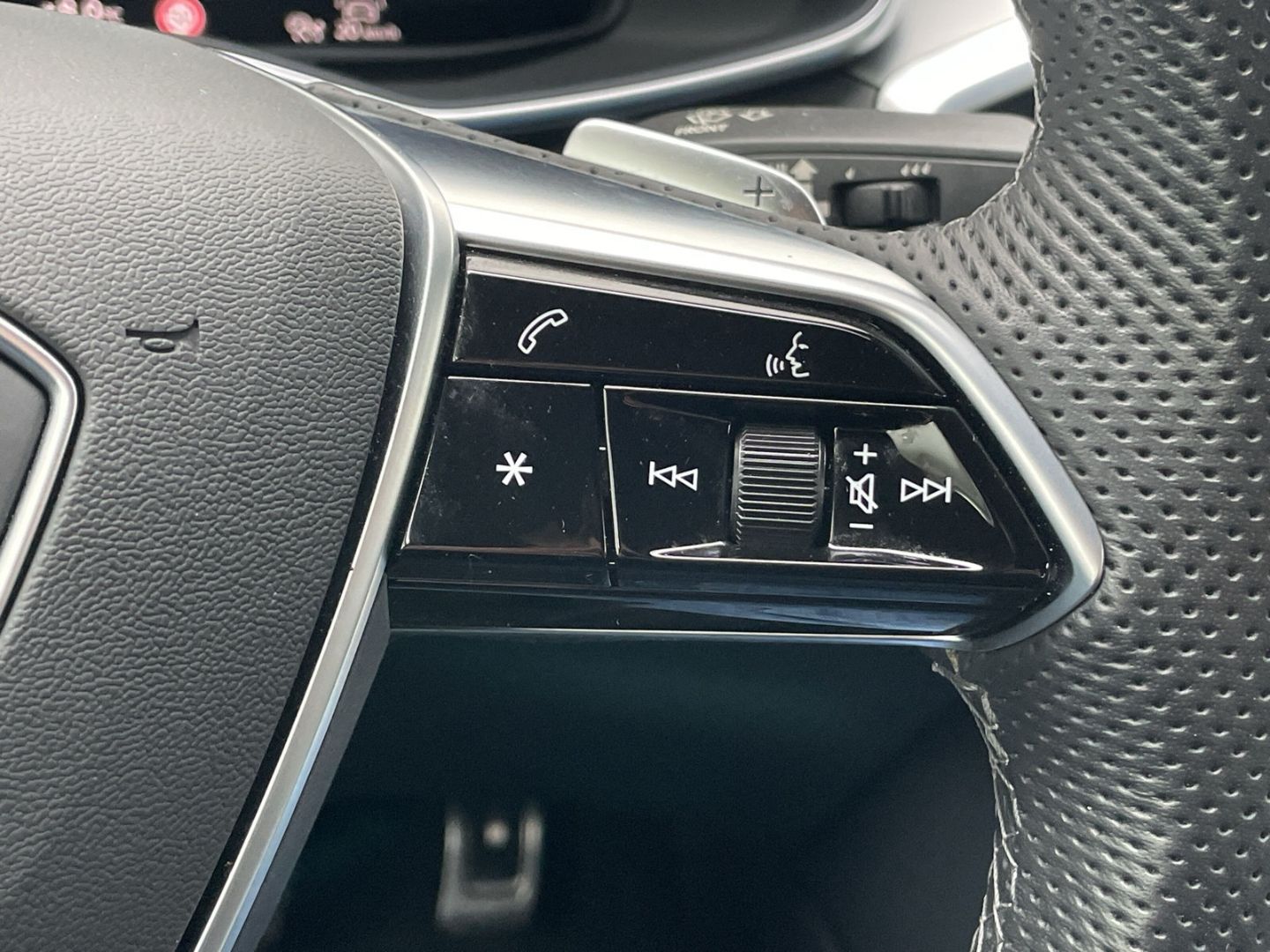 A6 50TFSIe quattro S-line Matrix/ACC/Navi/App-Co