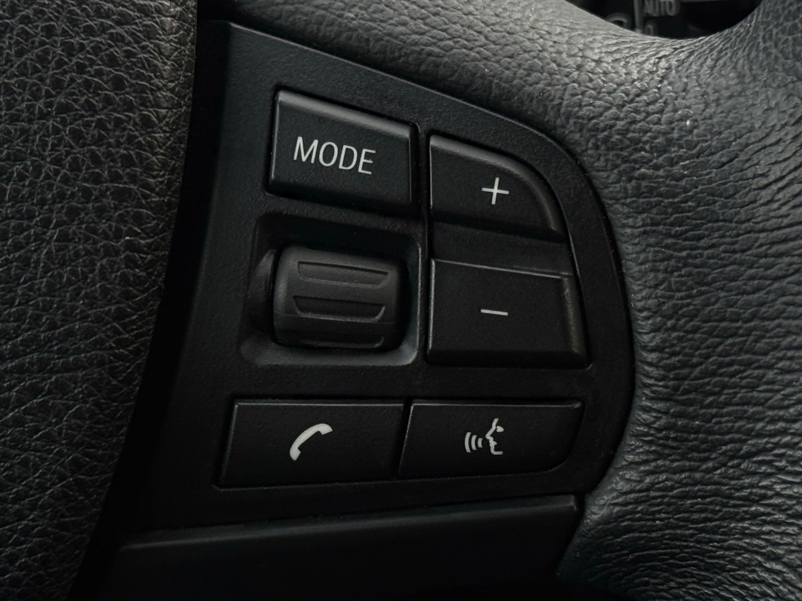 Fahrzeugabbildung BMW 118i Advantage SHZ PDC Temp. Lim. LED 2Z-Klima