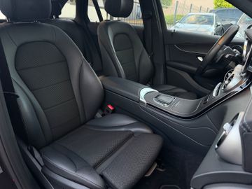 Mercedes GLC 300 - 11