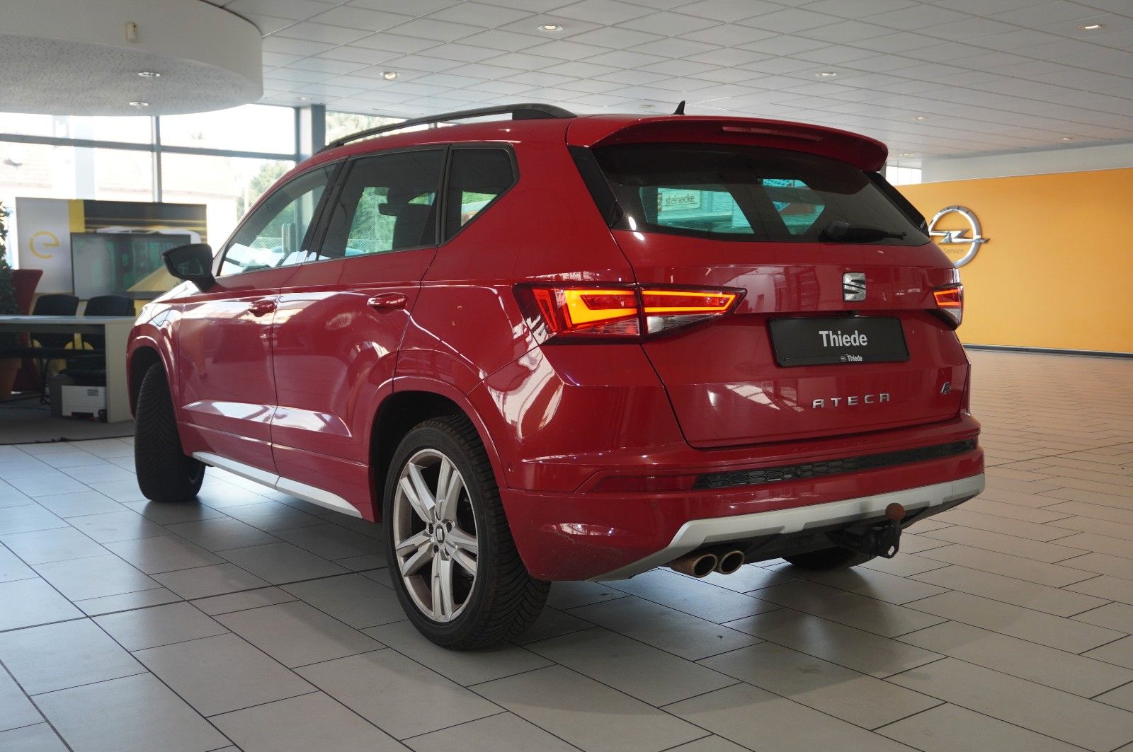 Fahrzeugabbildung SEAT Ateca .1.5 TSI FR SPORT DSG NAVI/LED/KAMERA/AHK