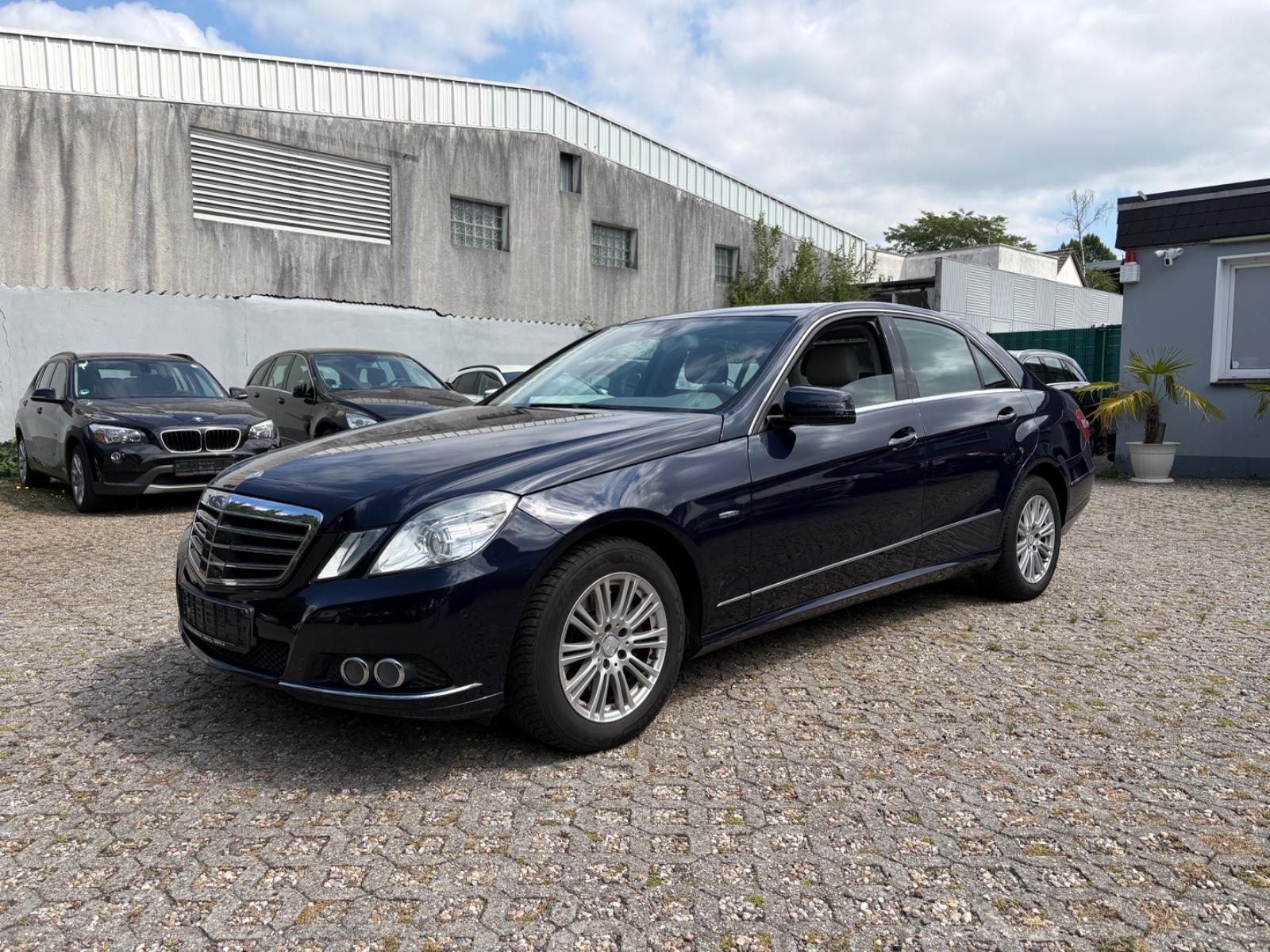 Mercedes-Benz E 250 E Limousine BlueEfficiency AUTOMATIK