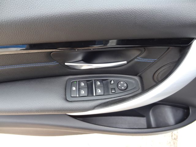 Fahrzeugabbildung BMW 320i xDrive M Sport Shadow/184PS/Navi/Leder/AHK/