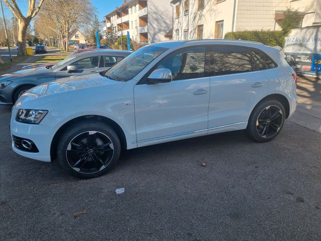 Audi Q5 2.0 TFSI tiptronic quattro+T.Lede.Navi+S Line