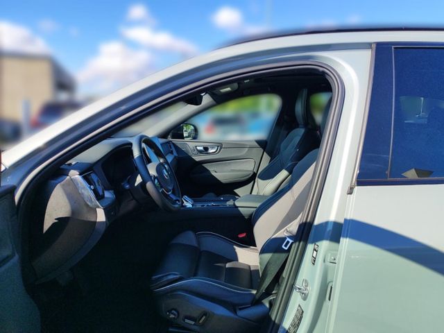 VOLVO XC 60 (Bild 16 von Array)