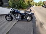 Suzuki  Intruder VS1400  - SUZUKI 1400