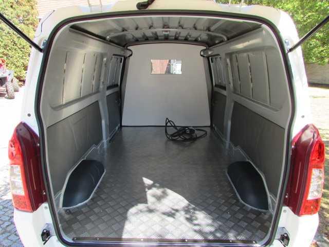 Microcar Centro LOGI Star 200