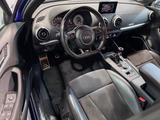 Audi S3 Sportback quattro *Bang & Olufsen* - Audi S3: Blau