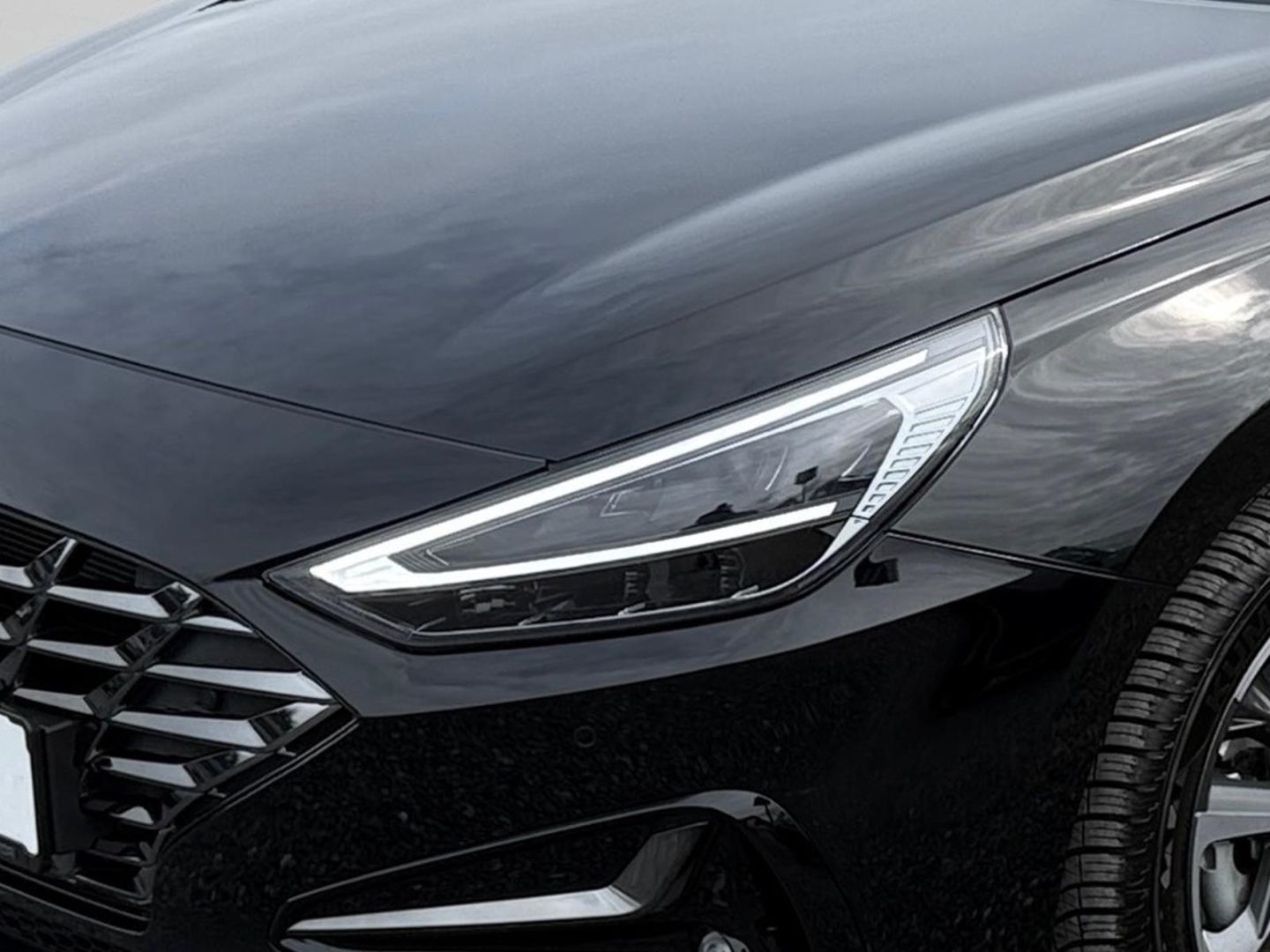 Fahrzeugabbildung Hyundai i30 1.0T Mild Hybrid (48V) Trend LED Navigation