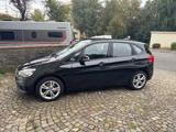 BMW Active Tourer 220d, Panoramada. Advanta, TÜV neu - BMW 220 Active Tourer: Von Privat