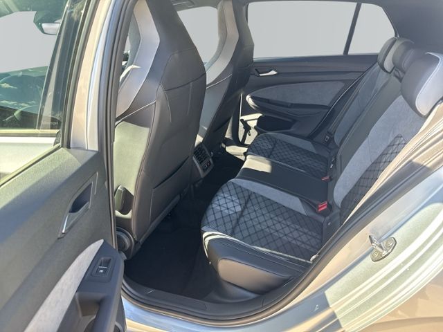 Golf VIII 1.5 eTSI R-LINE DSG Black Style NAVI A