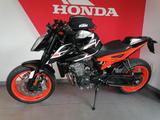 KTM 890 Duke GP - KTM 890 DUKE GP