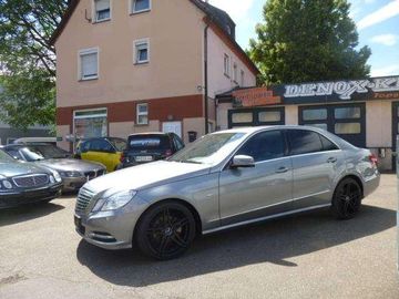 Mercedes E 200 - 1