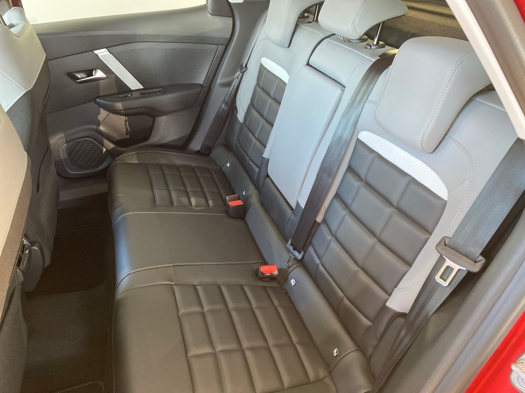 Fahrzeugabbildung Citroën C4 PureTech 130 Automatik MAX *Winter-P.*Allwett