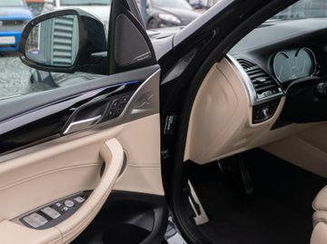 Fahrzeugabbildung BMW X3 M40 HUD|PANO|SHZ|SLÜ|H/K|AMBIENTE|GESTIK