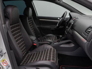 Fahrzeugabbildung Volkswagen Golf V GTI Edition 30 Navi Soundsystem Standhzg