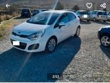 Kia Rio 1.4 td ok neo patentati - Kia Rio mit Diesel-Antrieb: Limousine, 1.4