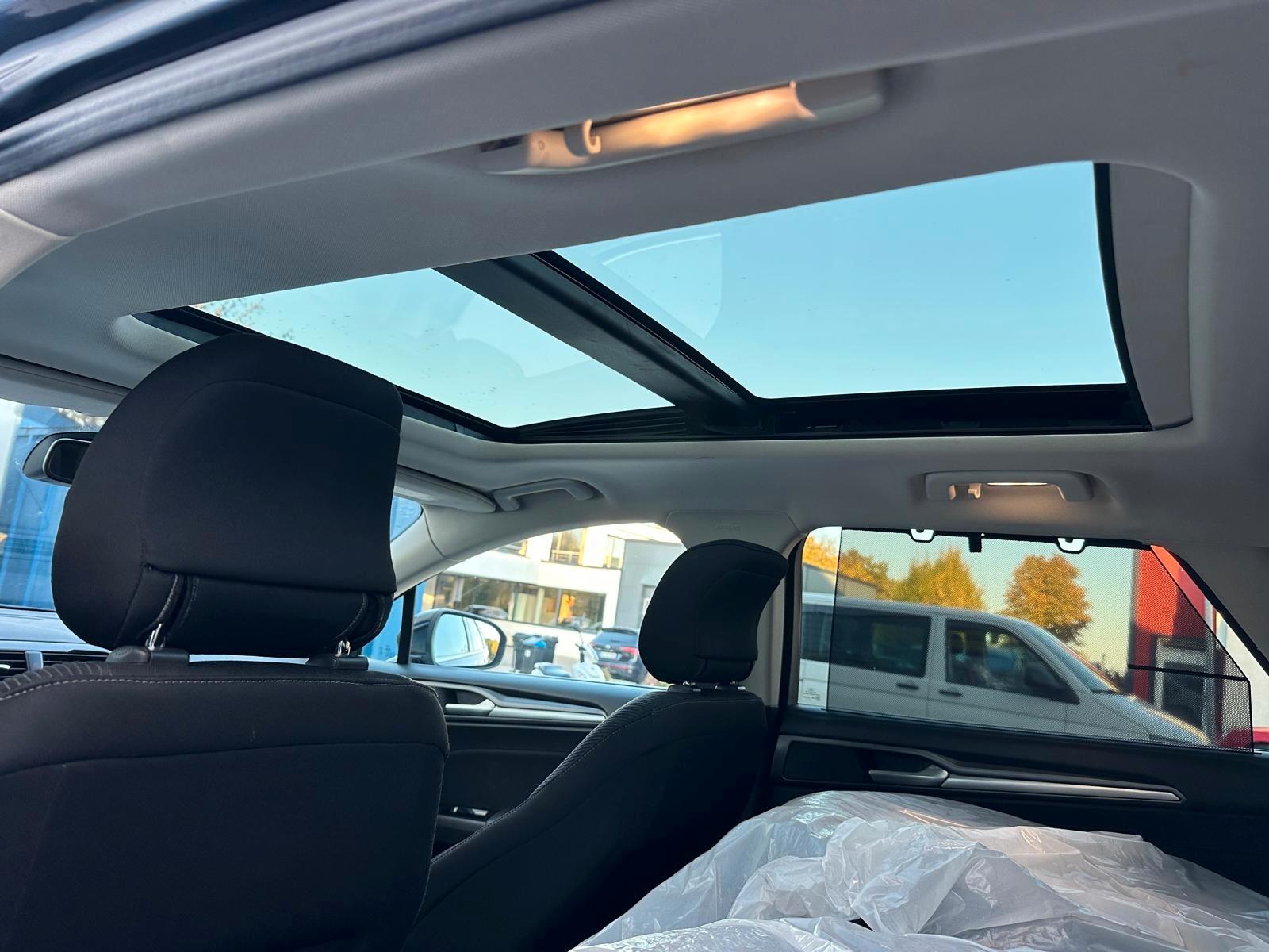 Ford Mondeo 2014 — photo 17