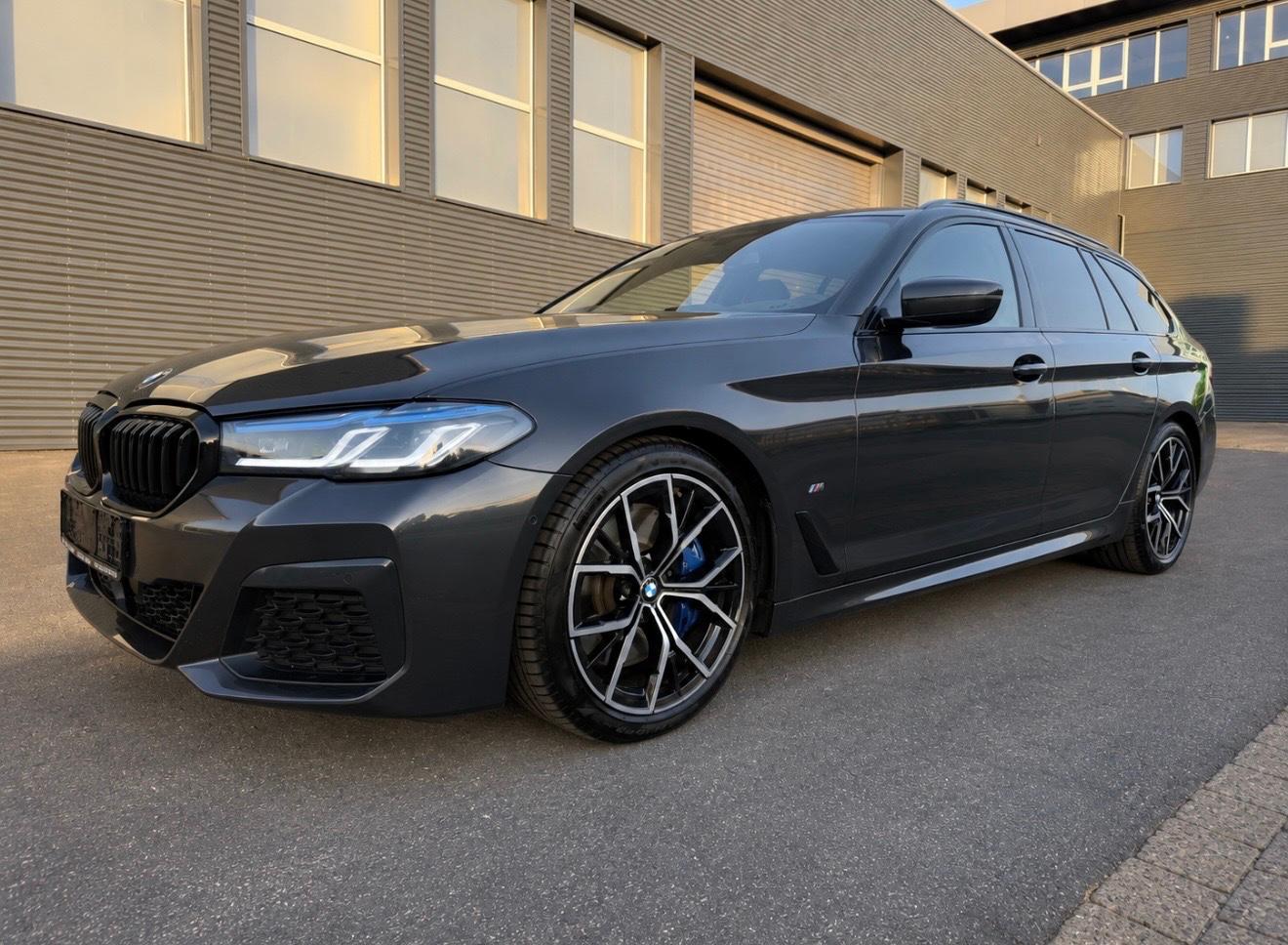 BMW 530 d Touring xDrive M Sport ACC Pano H/K HUD AH