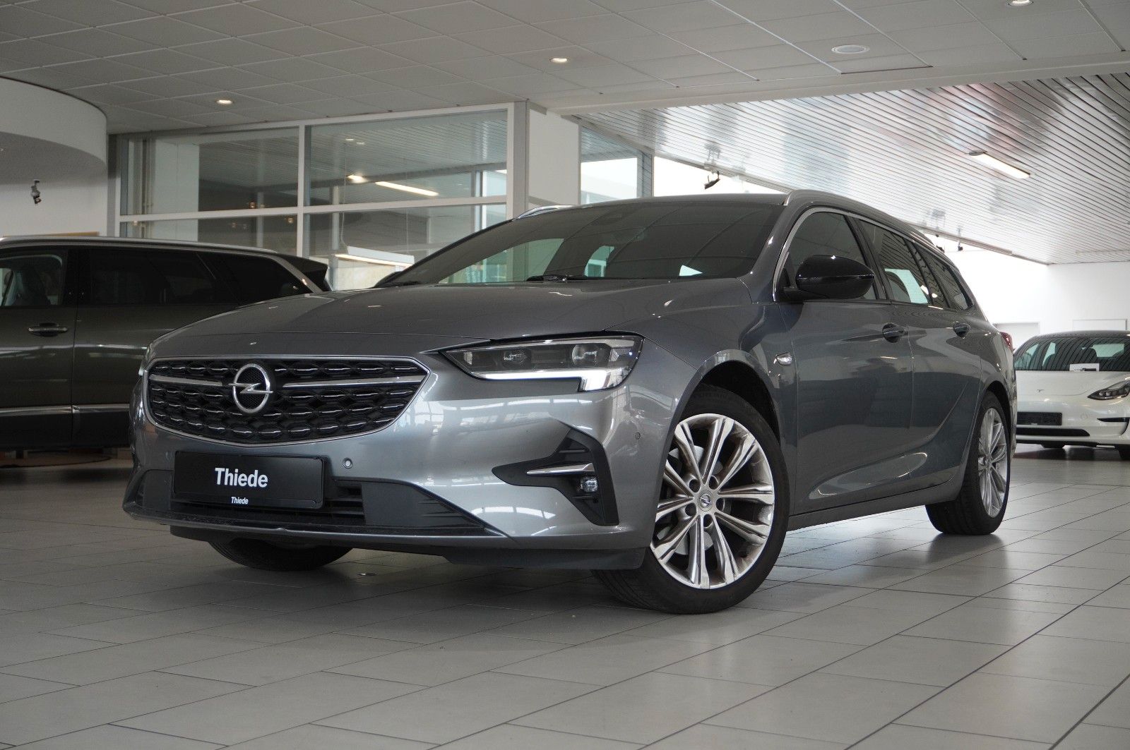 Fahrzeugabbildung Opel Insignia B ST 2.0D ELEGANCE NAVI/LED/KAMERA/AHK