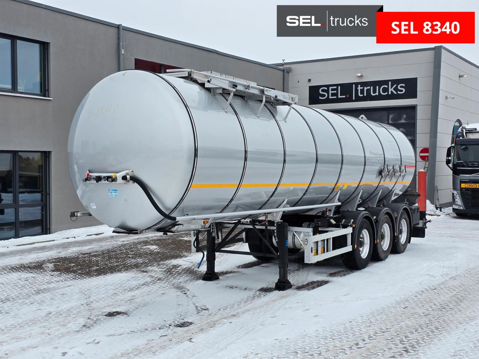 Kässbohrer STB / Liftachse / Alu-Felgen / ADR AT FL / 32.0