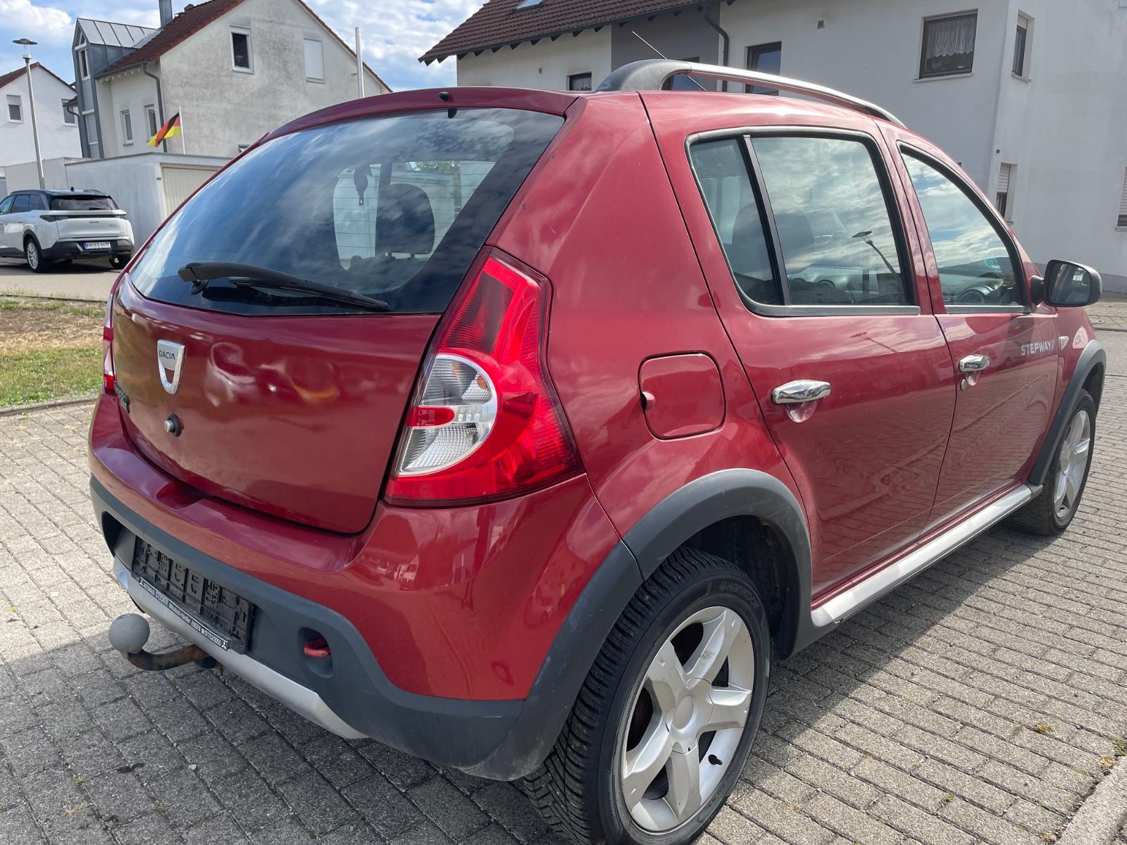 Dacia Sandero 2010 — photo 6