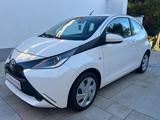 Toyota Aygo (X) 1,0-l-VVT-i x - Toyota Aygo (X) Gebrauchtwagen in Köln