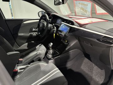 Fotografie 5 des Opel Corsa 1.2 Direct Injection Turbo GS