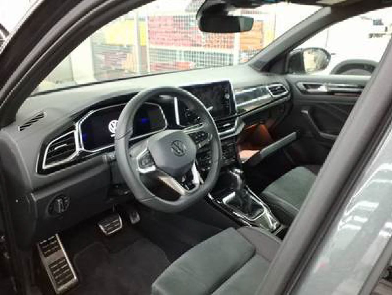 Volkswagen T-Roc - Bild 3