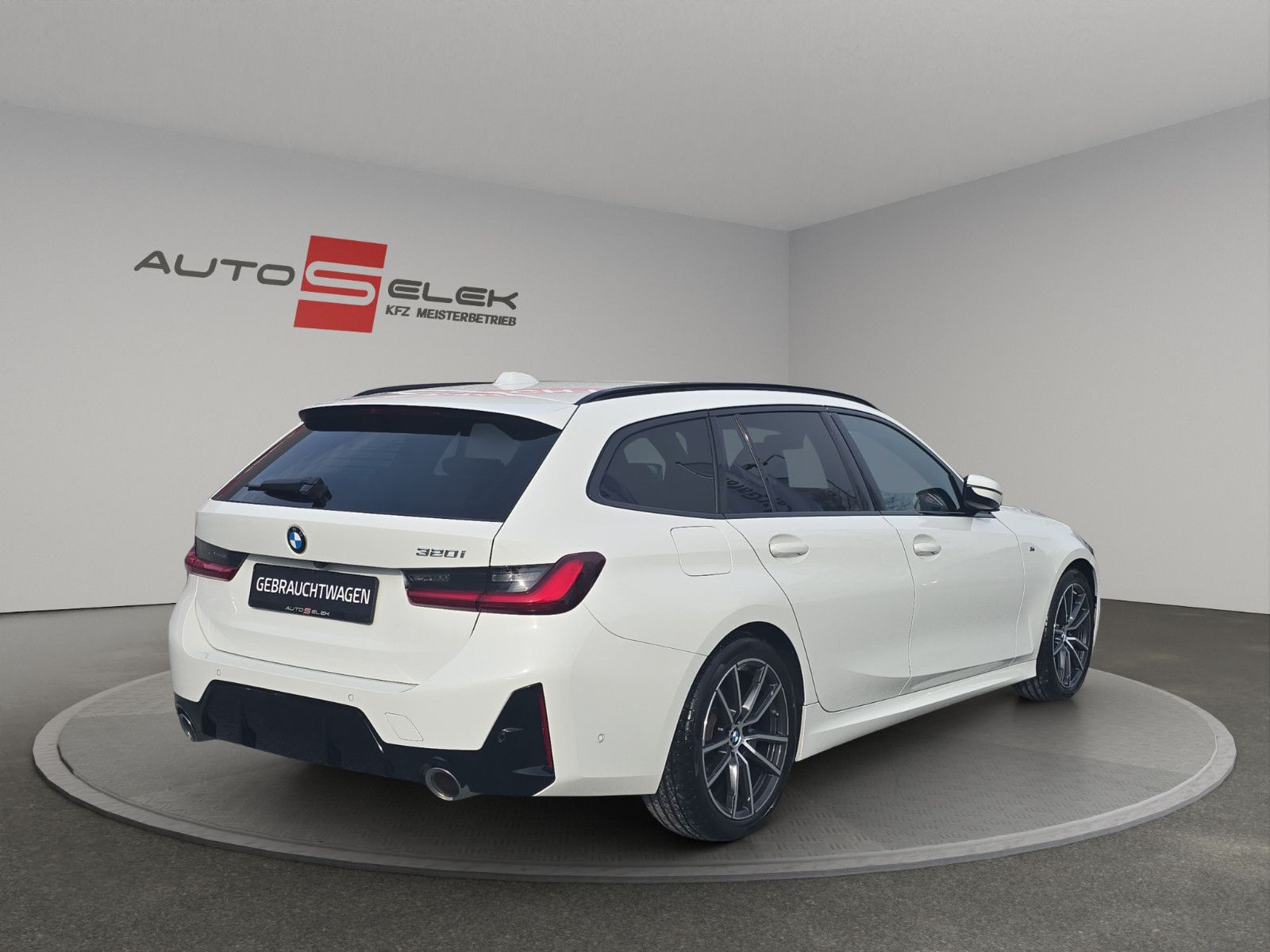 Fahrzeugabbildung BMW Touring 320i M-SPORT LC.PRO ACC ,Hifi,Carplay
