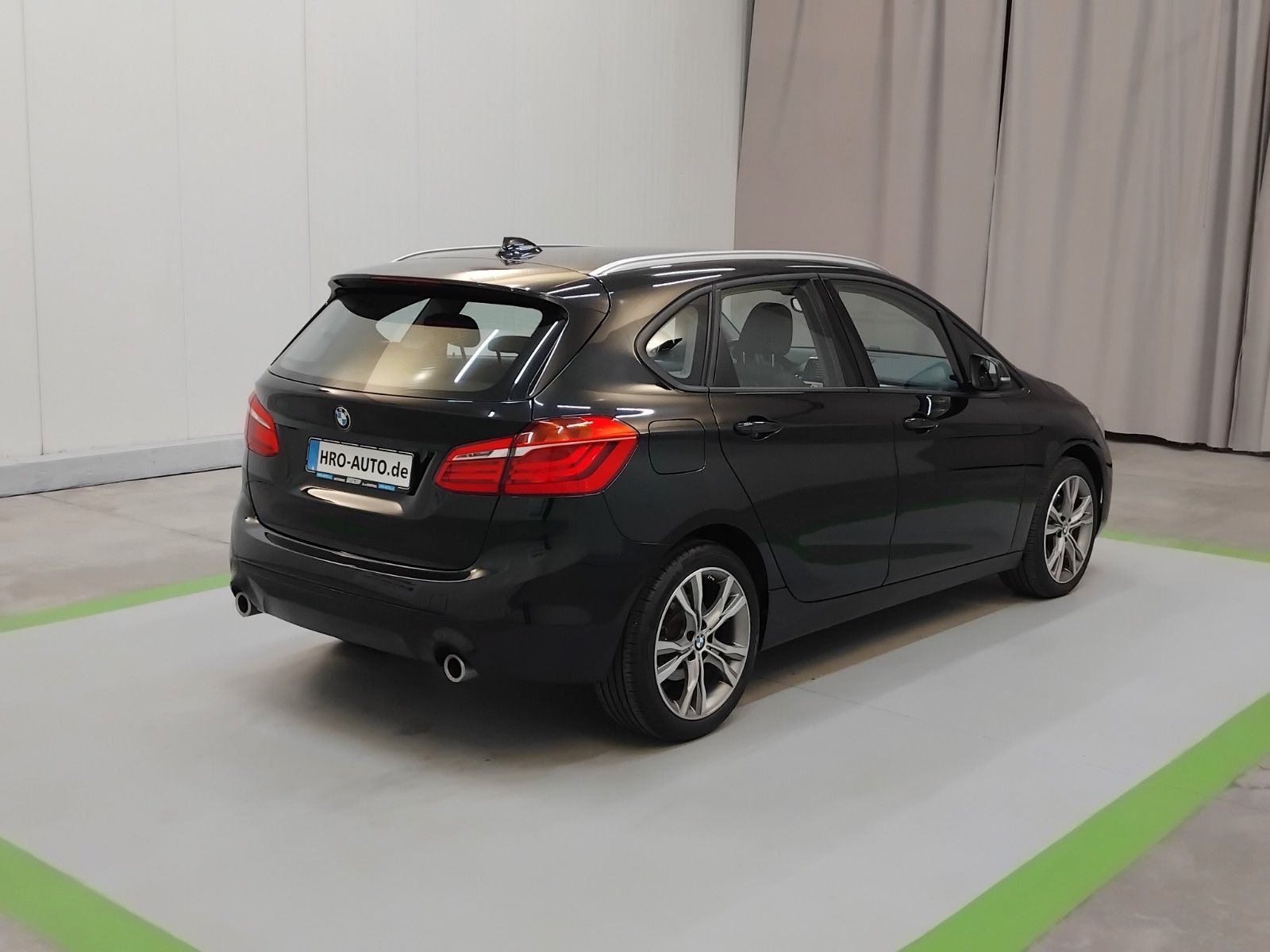 BMW 220 Active Tourer (06/2026, Benzin)