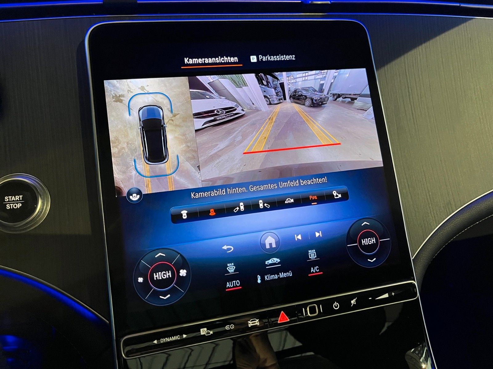 Fahrzeugabbildung Mercedes-Benz EQE 350+ SUV Edition AMG ACC Pano Burm. 4xSitzh.