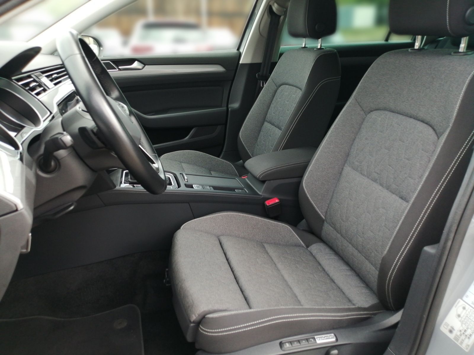 Volkswagen Passat Variant - Bild 13