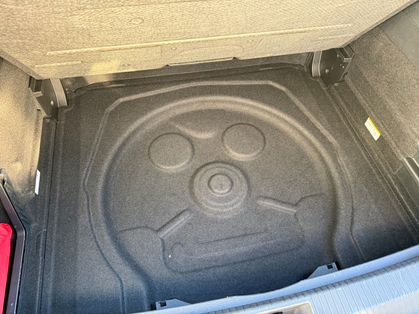 Fahrzeugabbildung Volkswagen Tiguan 1.5 eTSI 110 kW Life Navi Digitales Cockp