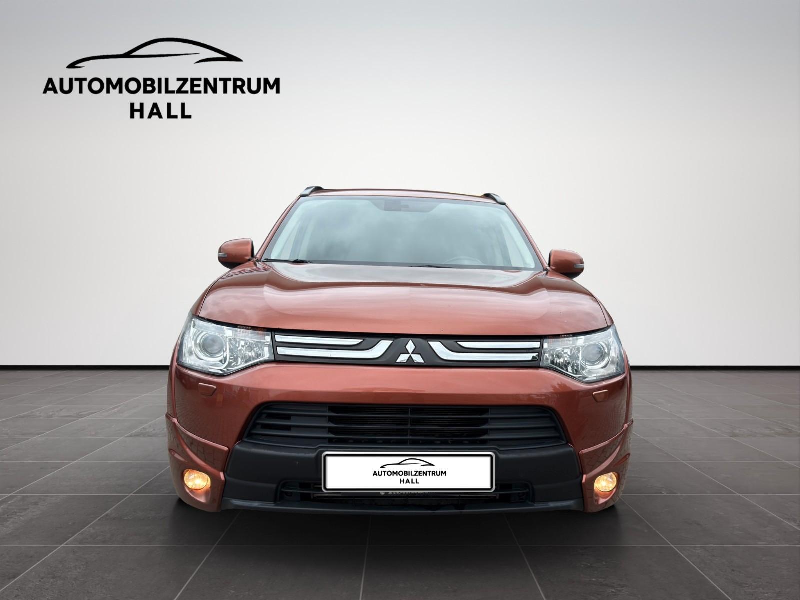 Mitsubishi Outlander 2.2 DI-D 150 ch • BVA • 4WD • 7 places • Cuir • Caméra