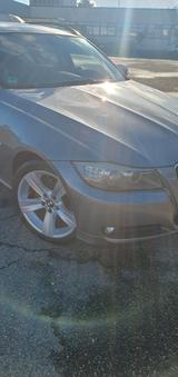 BMW 320i Touring - - BMW 320 aus 2009: Kombi