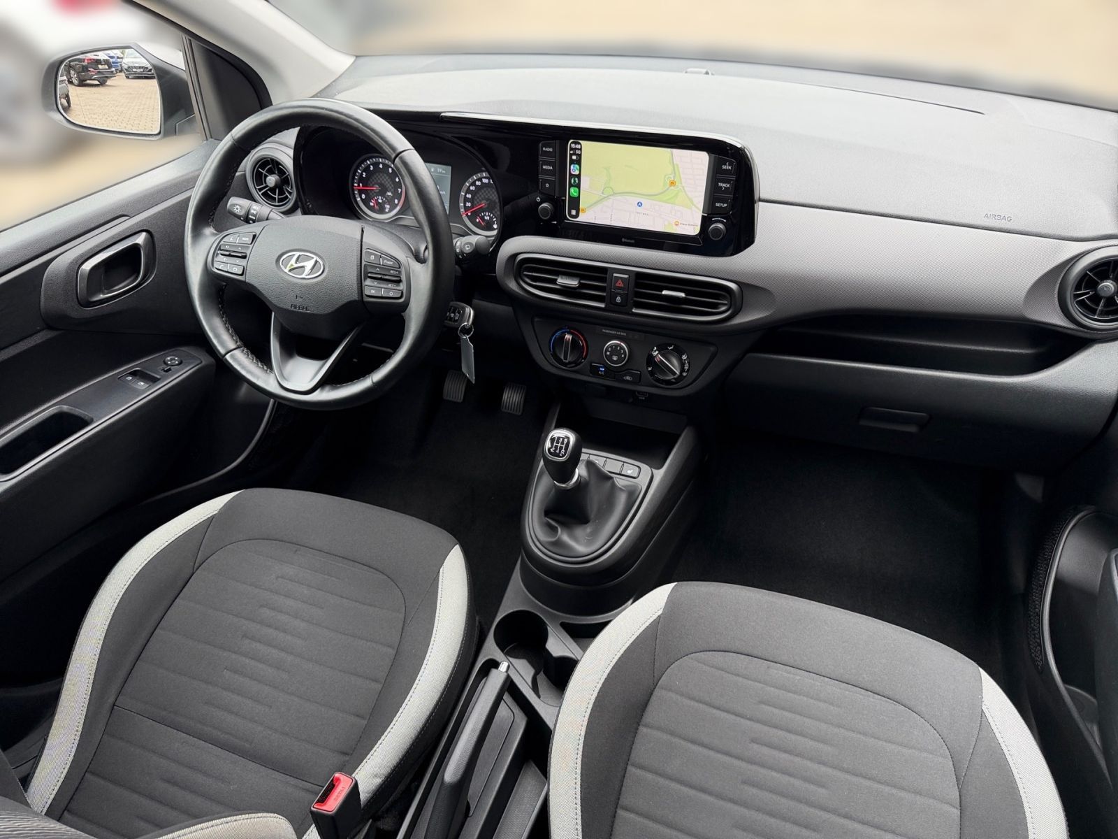 Fahrzeugabbildung Hyundai i10 1.0 Edition 30 Sitzheizung 1Hd