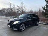 Mercedes-Benz Mercedes Benz GLE 400 4 MATIC AMG Line|Kam... - Mercedes-Benz GLE 400 von privat