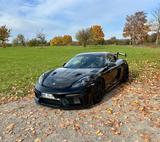 Porsche Cayman GT4 RS 