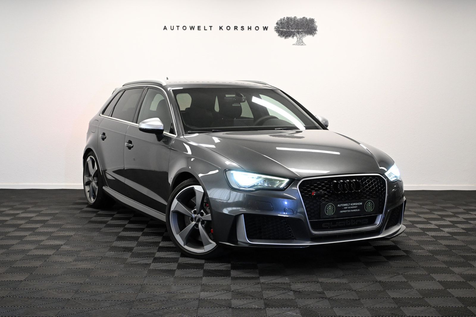 AUDI RS3 2.5TFSI quattro*MATRIX*B&amp;O*KAMERA*PDC*NOOPF 