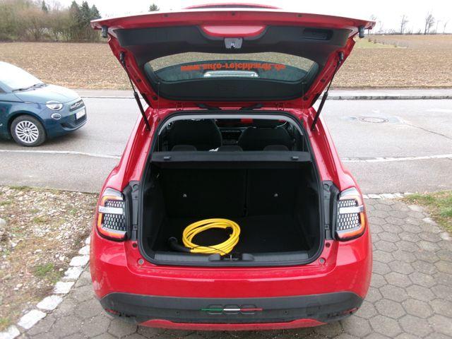 Fiat 600 e W Red Uconnect LED ACC AUT KlimaA PDC