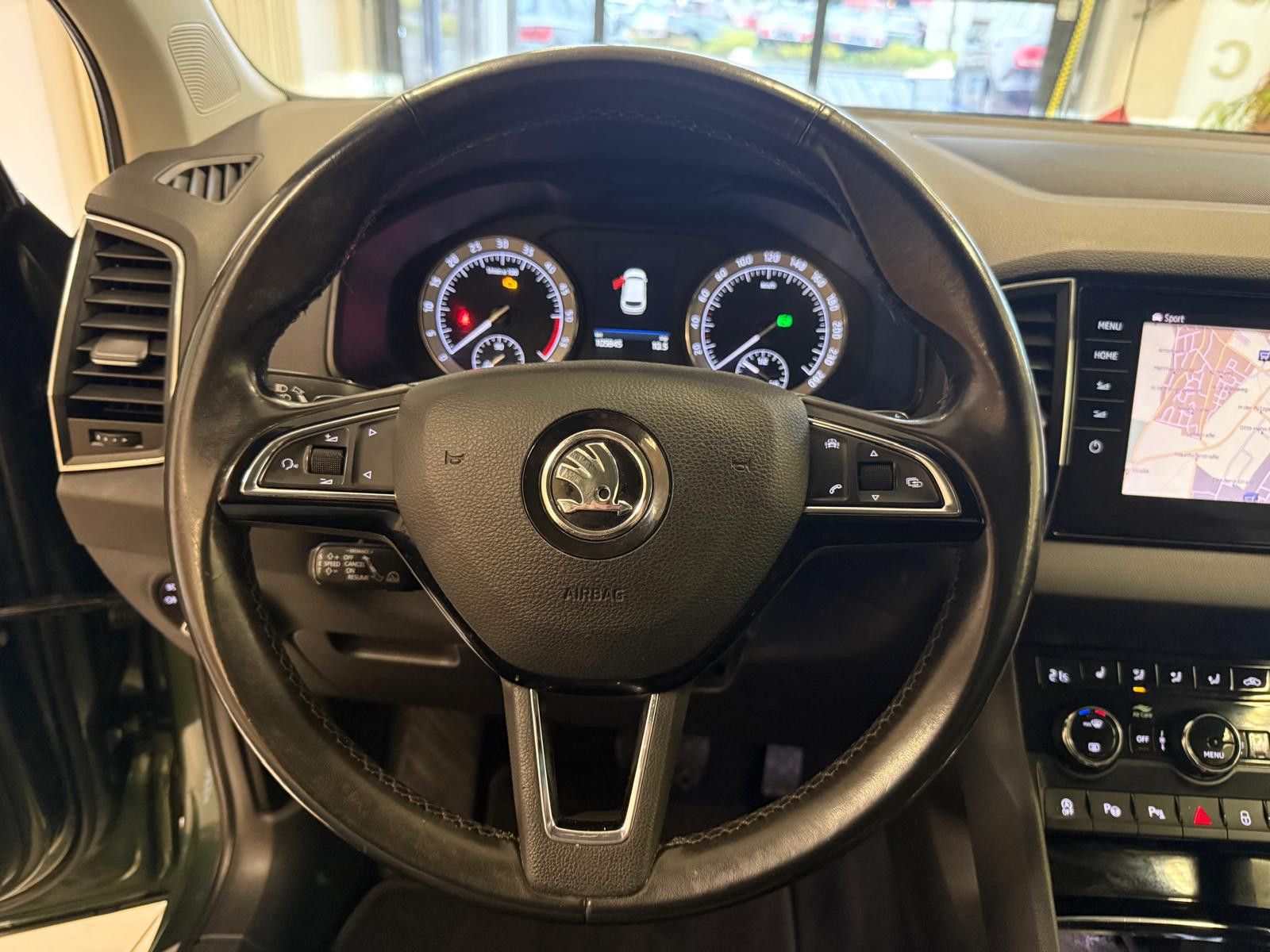 Fahrzeugabbildung SKODA Karoq Style 4x4 / AHK/ALLRAD/LED/KAMERA/LEDER