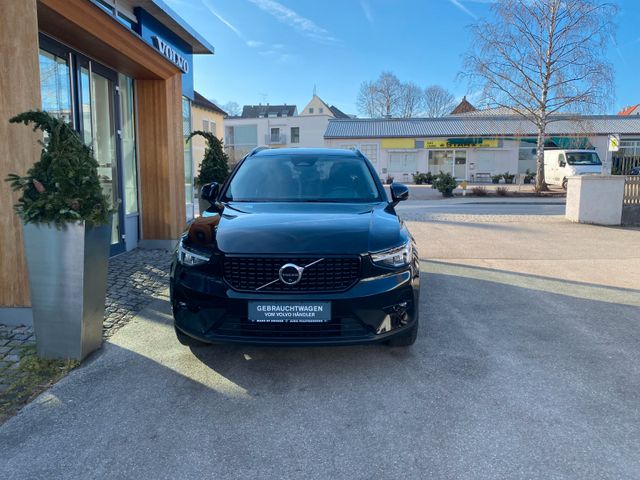 Volvo XC40 B3 Benzin Plus Dark/3 Pakete/360°++