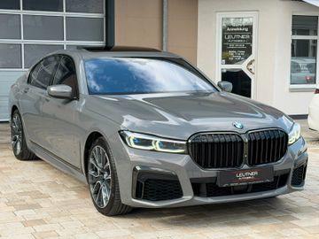 BMW 750 - 8
